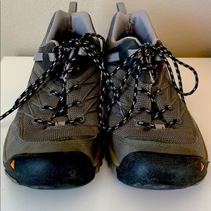 Men’s Keen shoes